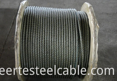 Ungalvanized Steel Wire Rope Of 6x19 Fc With Fibre Core1